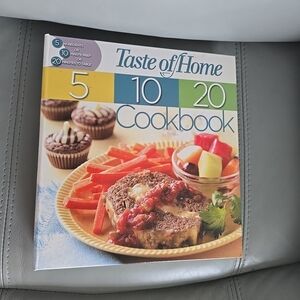 Taste of Home 5 10 20‎ Cookbook by Janet Briggs Spiral Hardcover